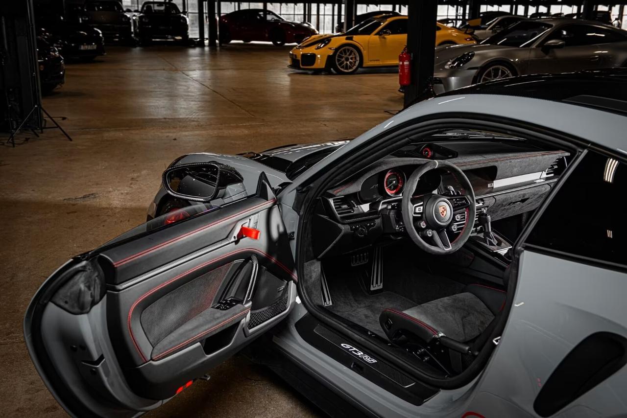 Porsche 911 GT3 RS Weissach