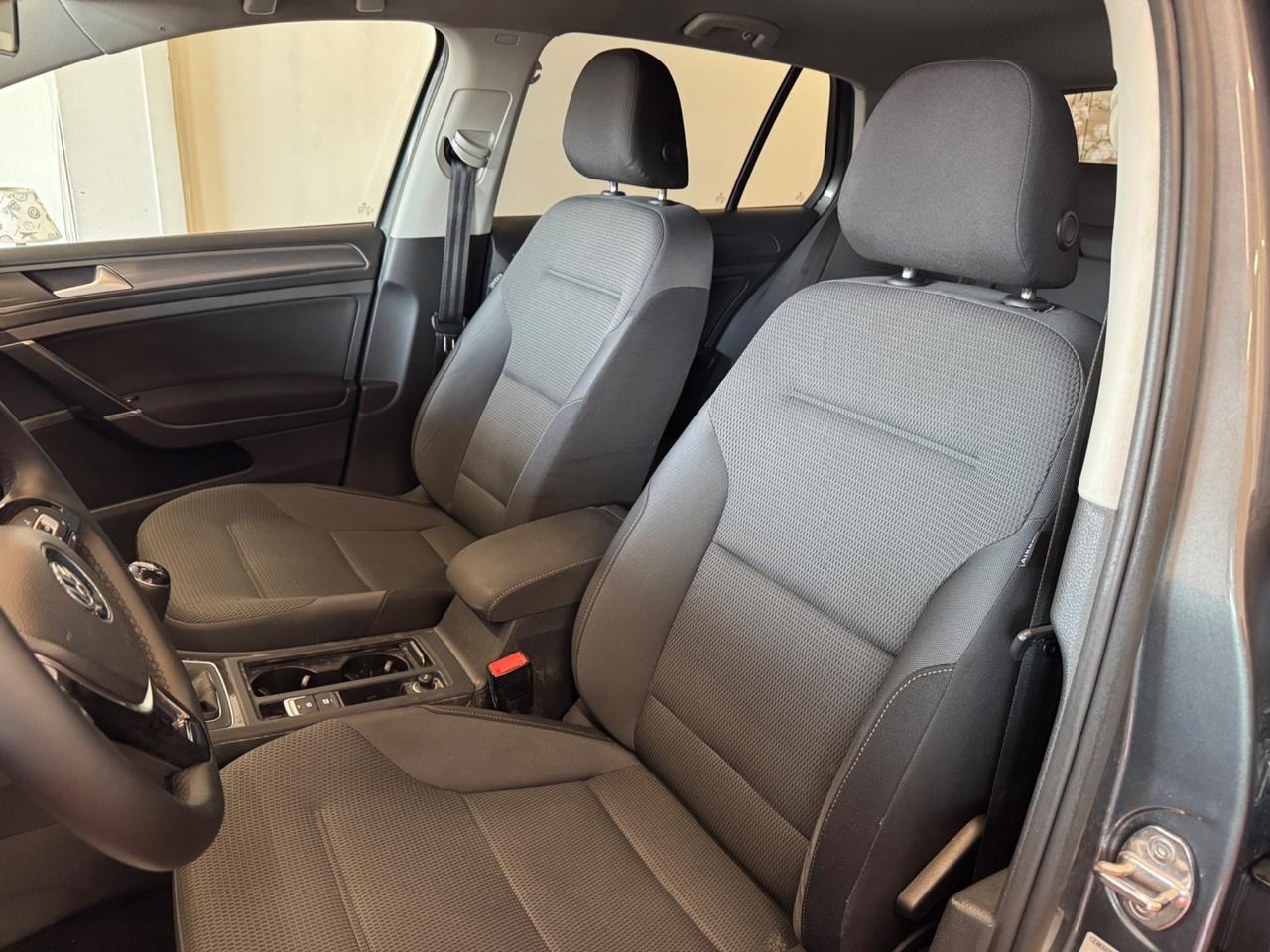 VOLKSWAGEN GOLF 1.6 TDI SPORT BLUEMOTION TECHNOLOGY