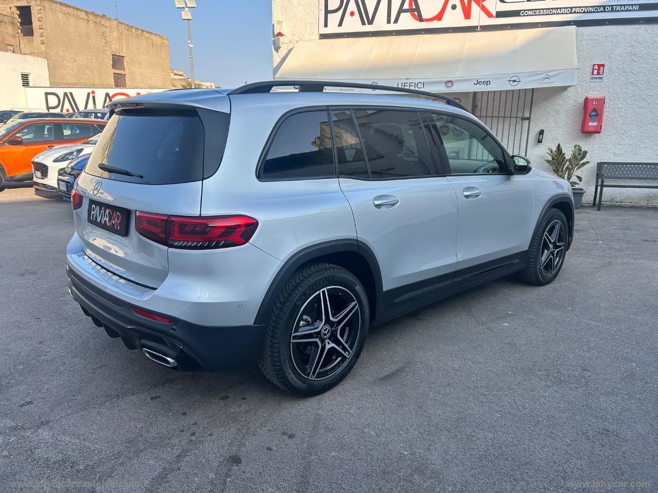 MERCEDES-BENZ GLB 200 d Automatic Premium