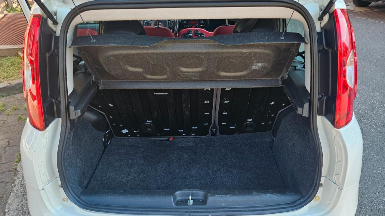 Fiat Panda 1.2 Lounge 69cv 5 POSTI-NEOPATENTATI