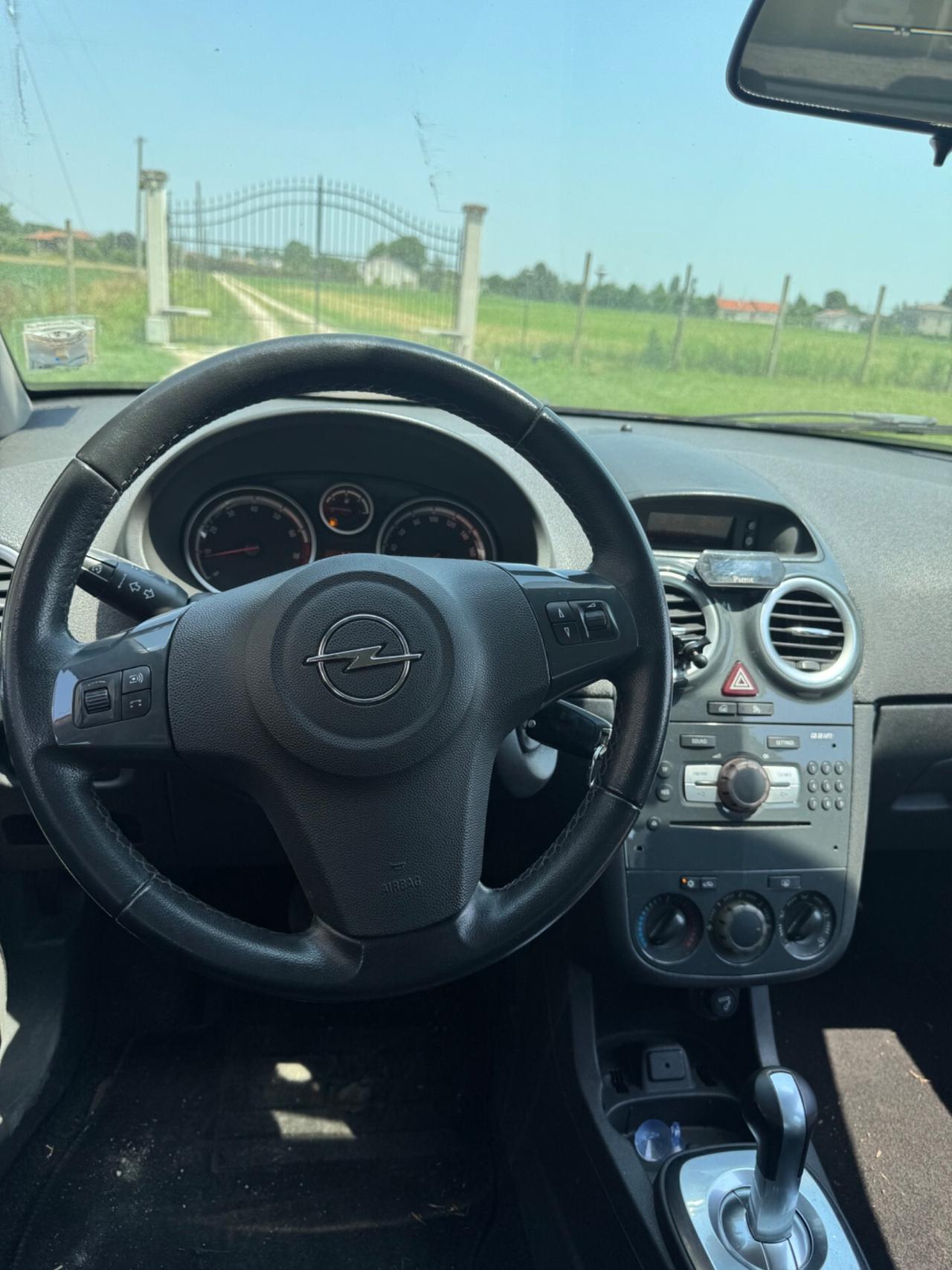 Opel Corsa 1.2 5 porte AUTOMATICO