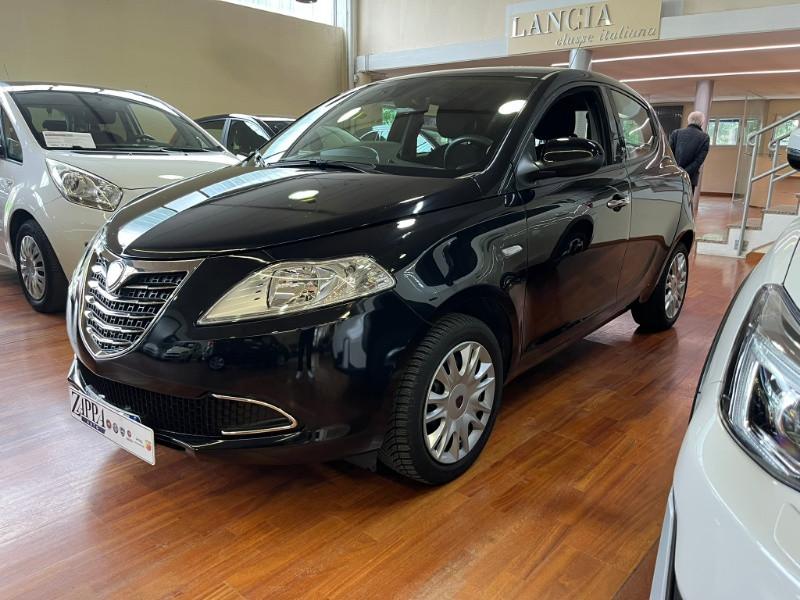 LANCIA Ypsilon 1.2 69 CV 5 porte Gold