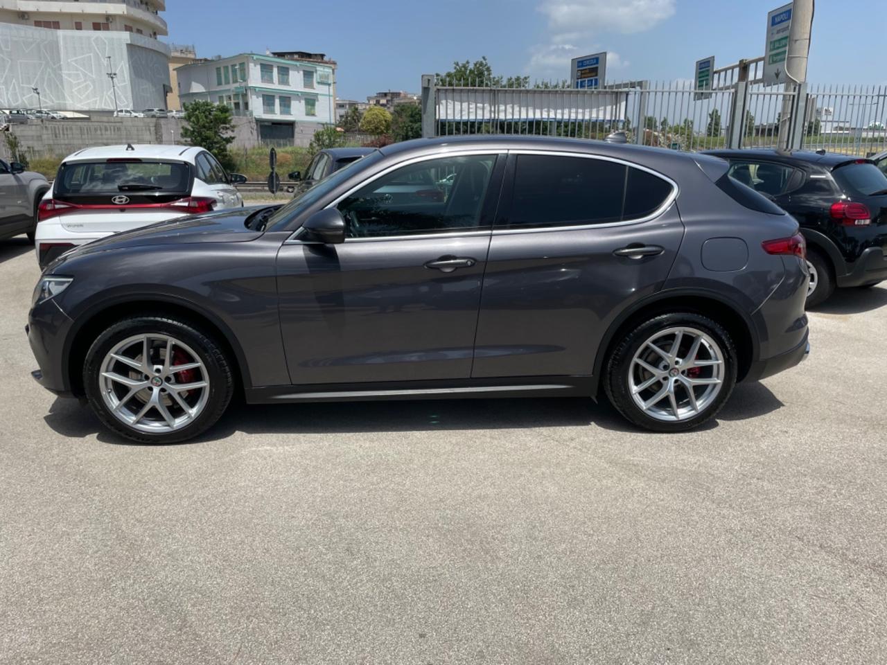 Alfa Romeo Stelvio a*f*f*a*r*e