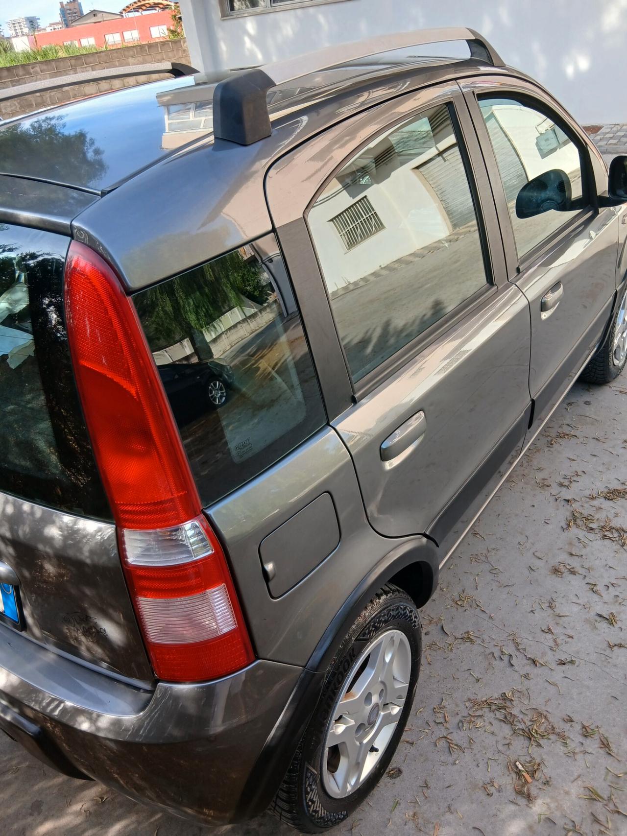 Fiat Panda 1.3 MJT 16V DPF 4x4 Climbing
