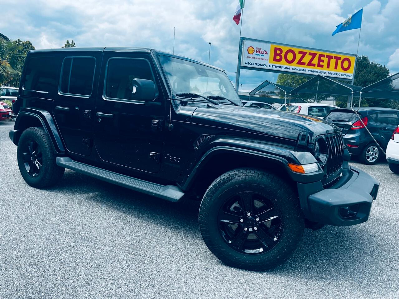 Jeep Wrangler Unlimited 2.2 Mjt II Sahara MOTORE NUOVO