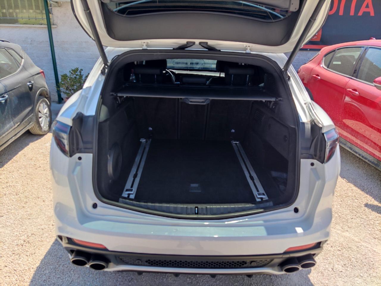 Alfa Romeo Stelvio 2.9 Bi-Turbo V6 510 CV AT8 Quadrifoglio