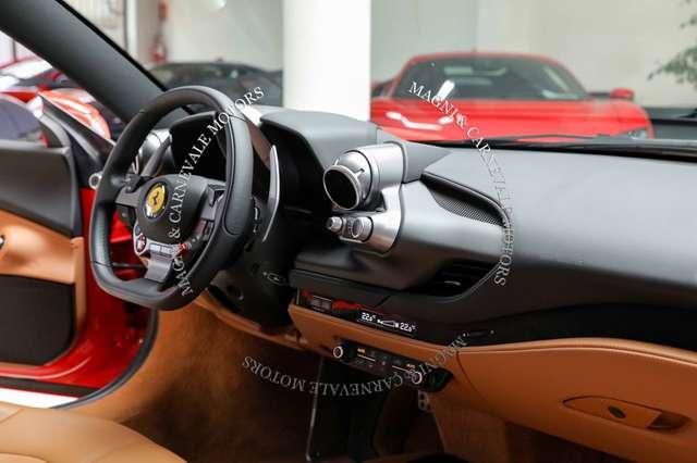 Ferrari F8 Tributo LIFT SYSTEM|CARBON PACK|SCUDETTI|ROSSO SCUDERIA|