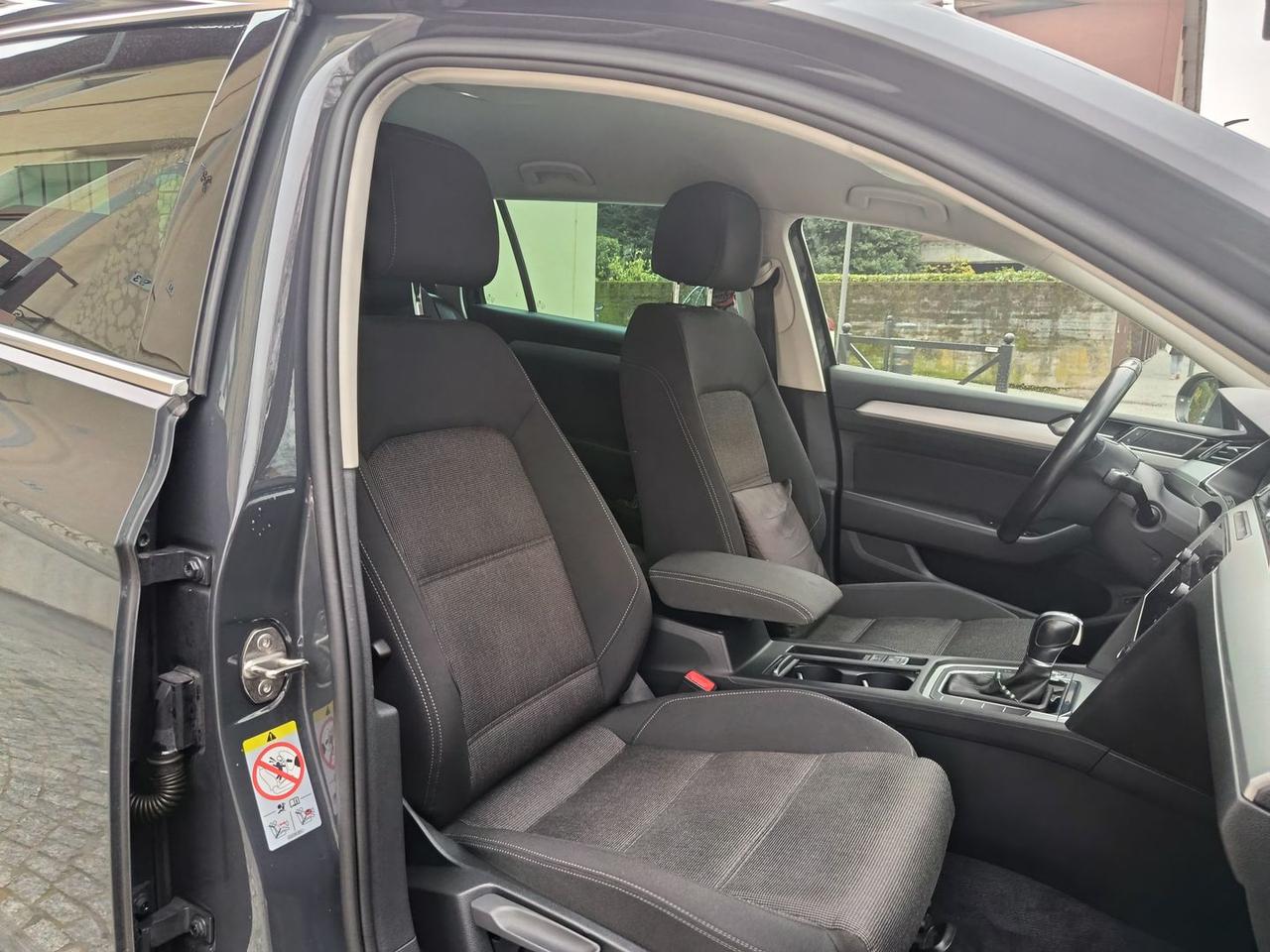 Volkswagen Passat Business 2.0 TDI #9251