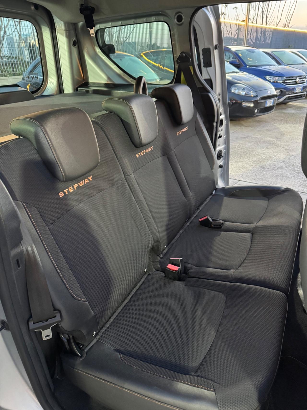 Dacia Dokker 1.5 dCi 8V 90CV Start&Stop Serie Speciale Wow Stepway