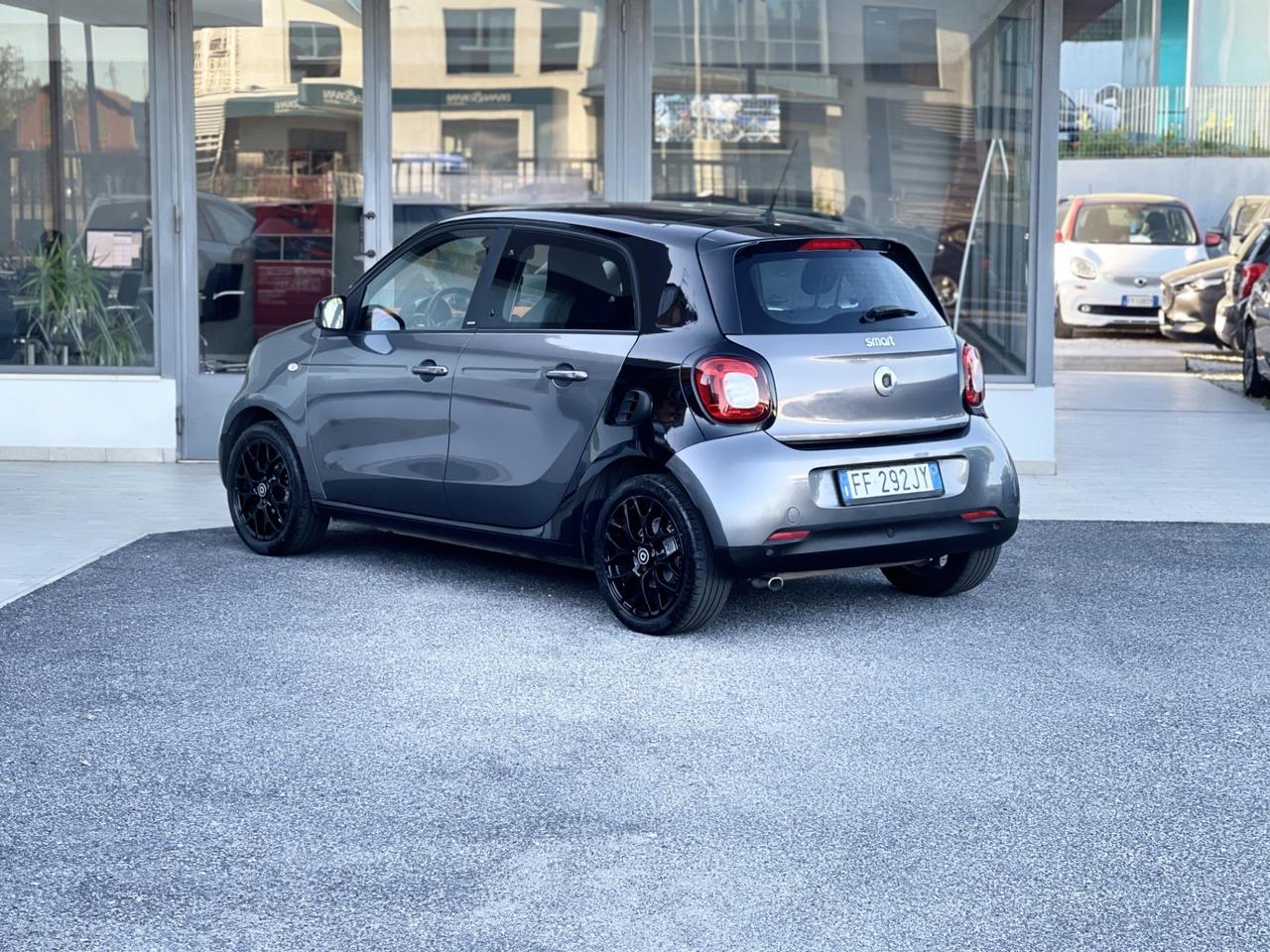 Smart ForFour 0.9 Benzina 90CV E6 Automatica Neo - 2016