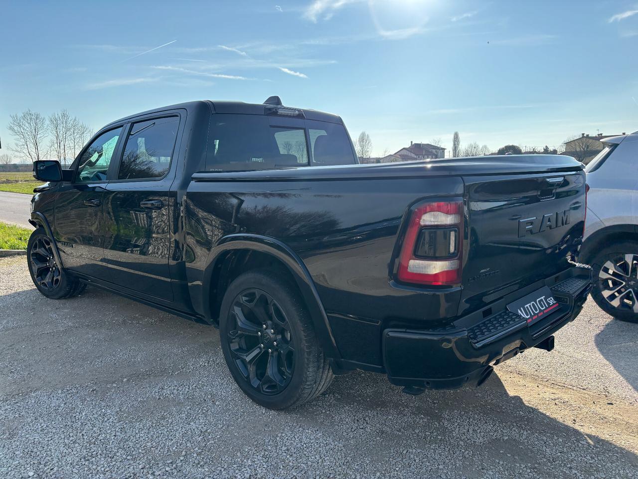 Dodge RAM 1500 LIMITED 5.7 EMI V8