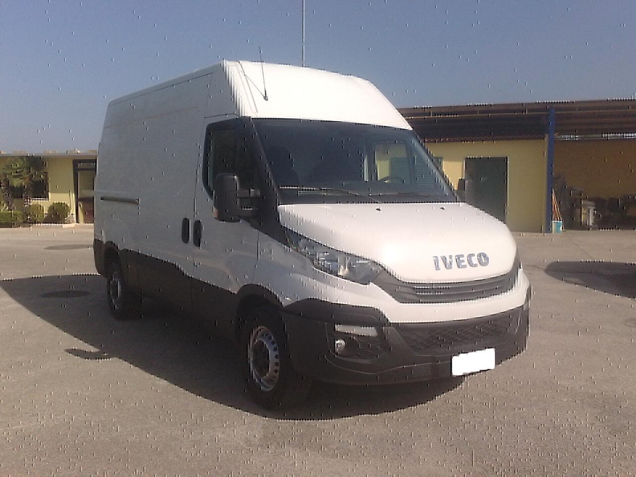 Iveco Daily 2.3hpi Furgone di serie - 2019