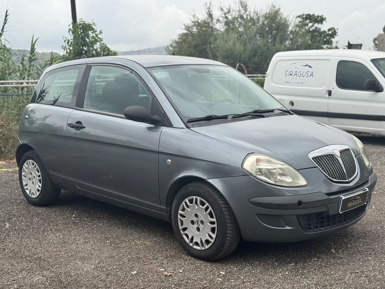 Lancia Ypsilon 1.2 16V Argento
