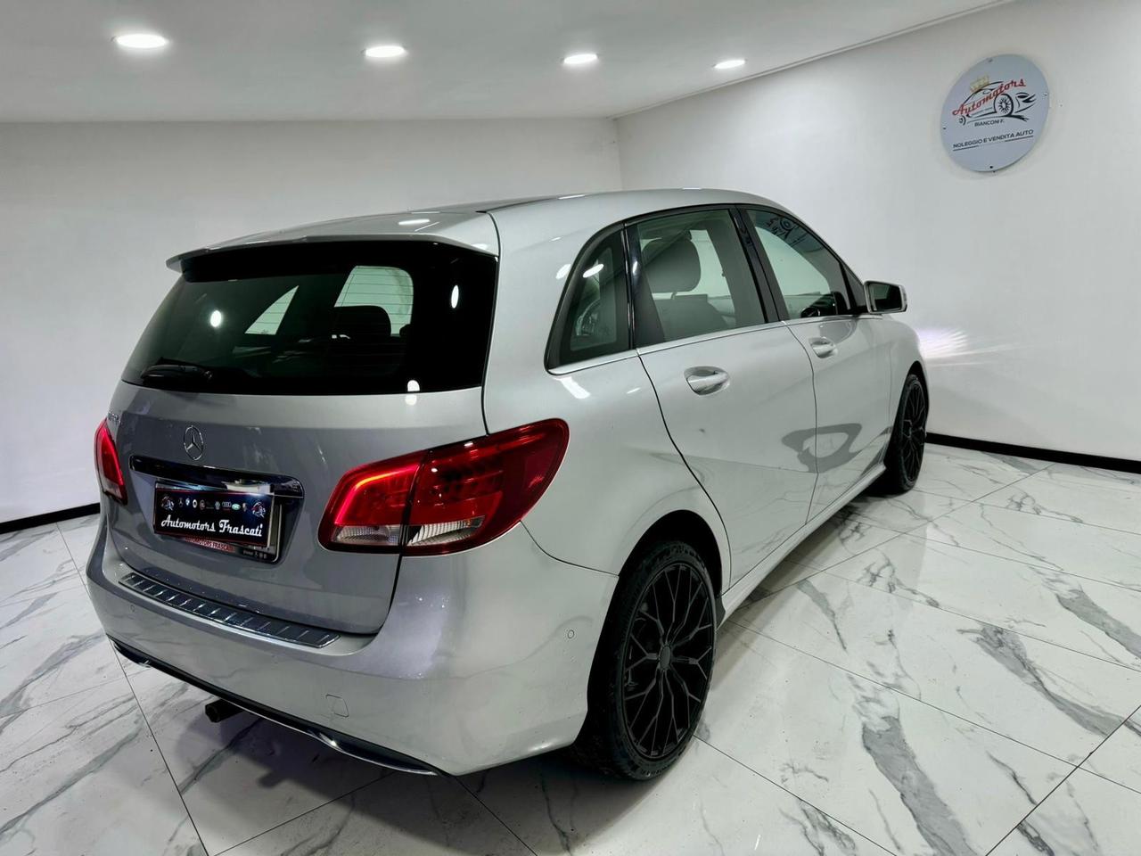 Mercedes-benz B 180 B 180 d Automatic Premium