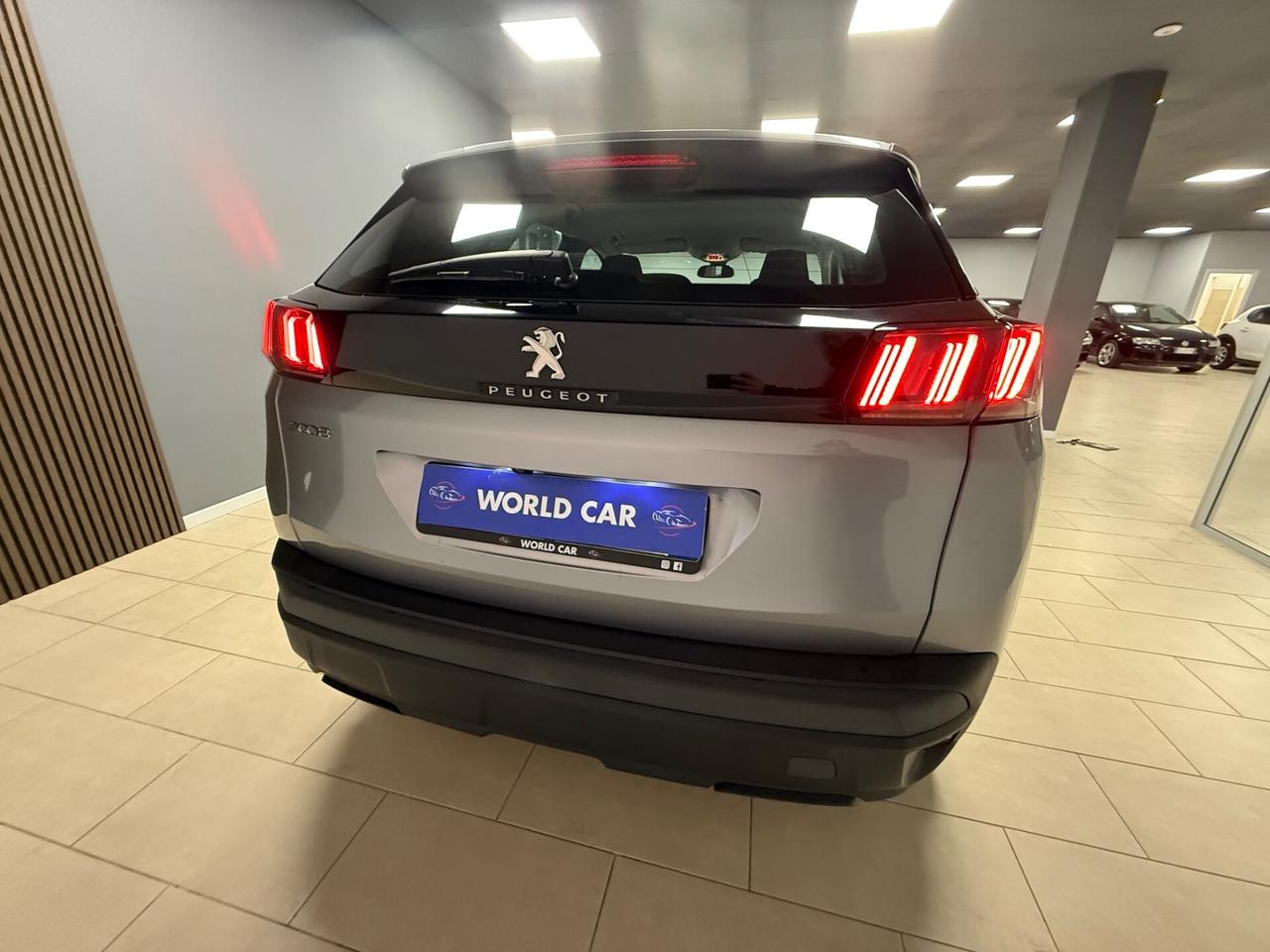 Peugeot 3008 BlueHDi 130 S&S EAT8 Active Business