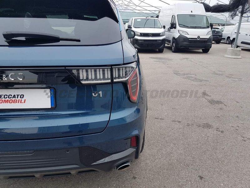 Lynk & Co 01 01 1.5 td phev