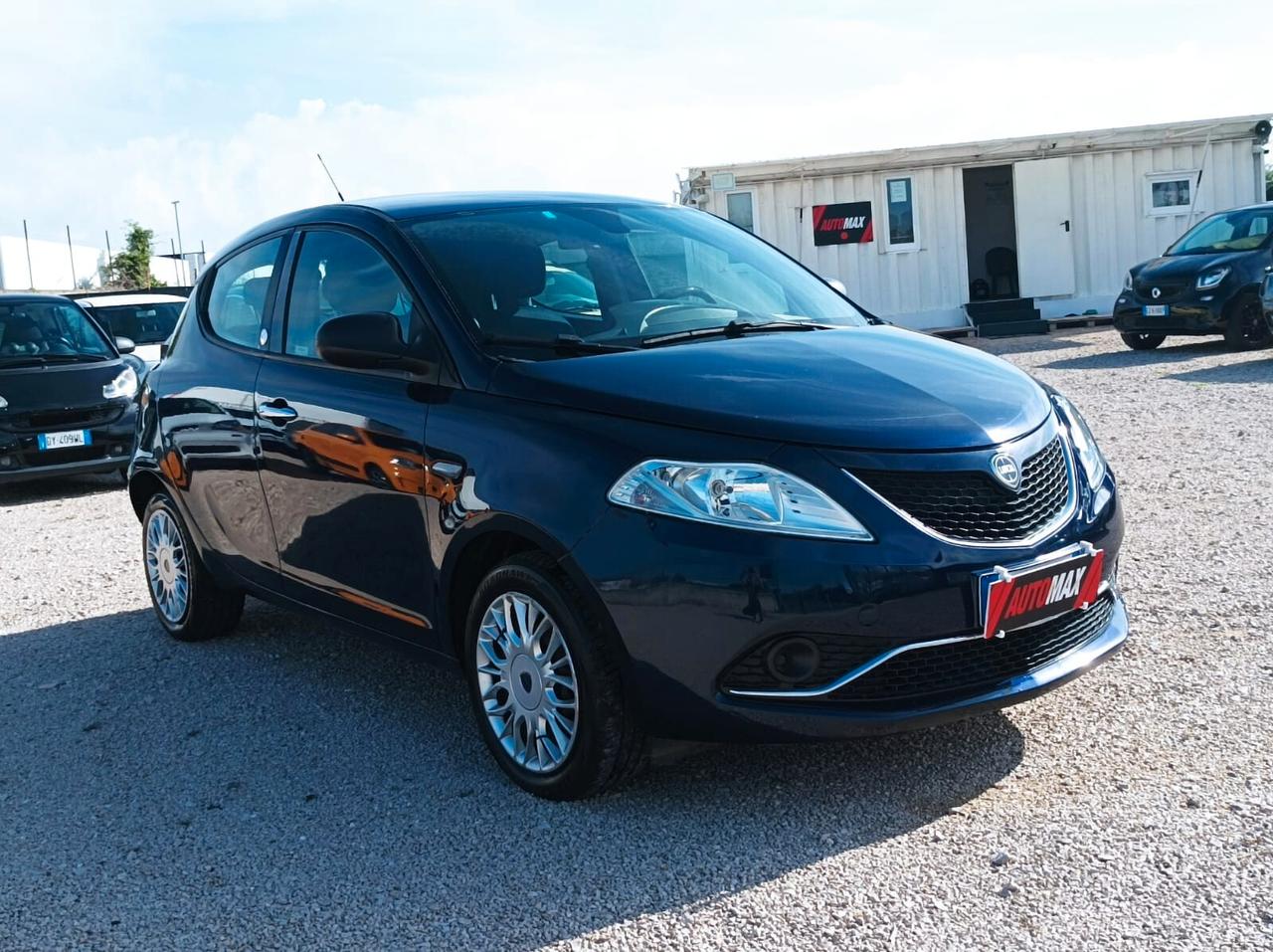 Lancia Ypsilon 1.2 69 CV 5 porte GPL Ecochic Gold