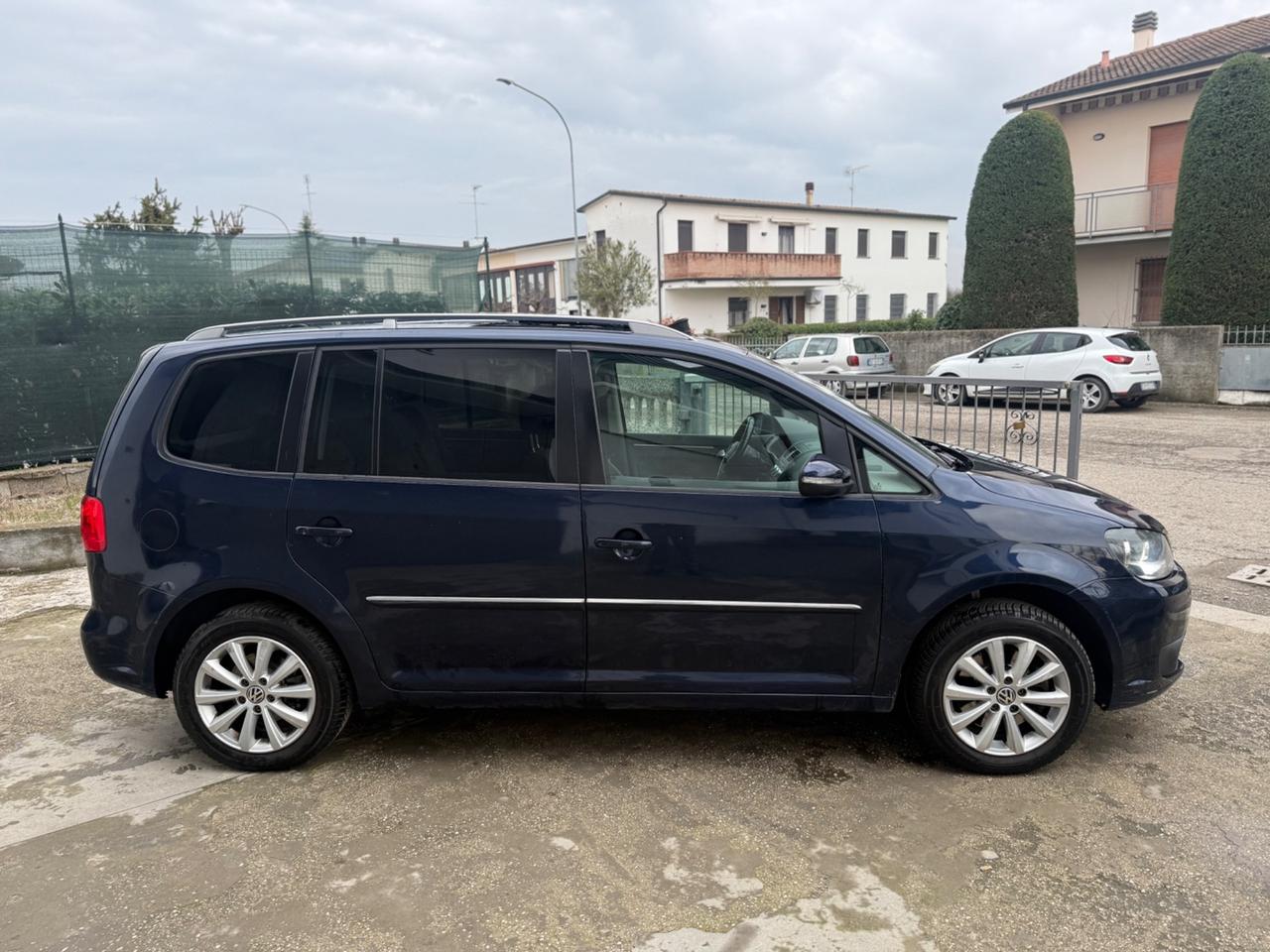 Volkswagen Touran 1.4 Metano tetto panoramico 2012