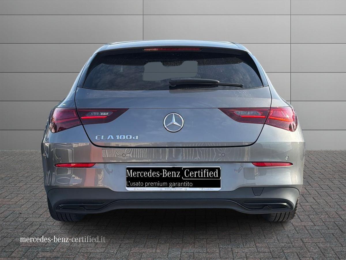 Mercedes-Benz CLA Shooting Brake 180 d Progressive Advanced Plus auto