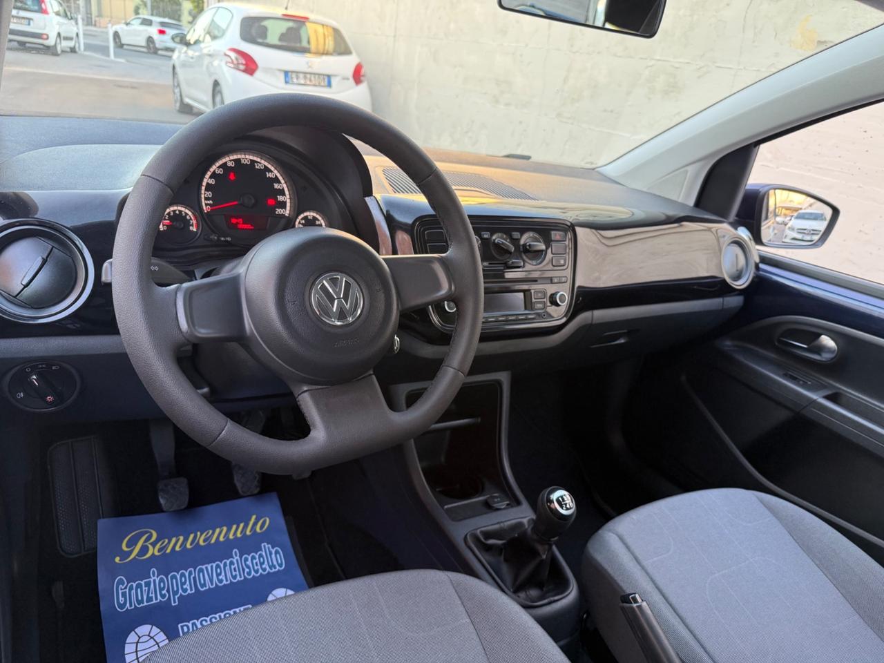 Volkswagen up! 1.0benzina - 2013