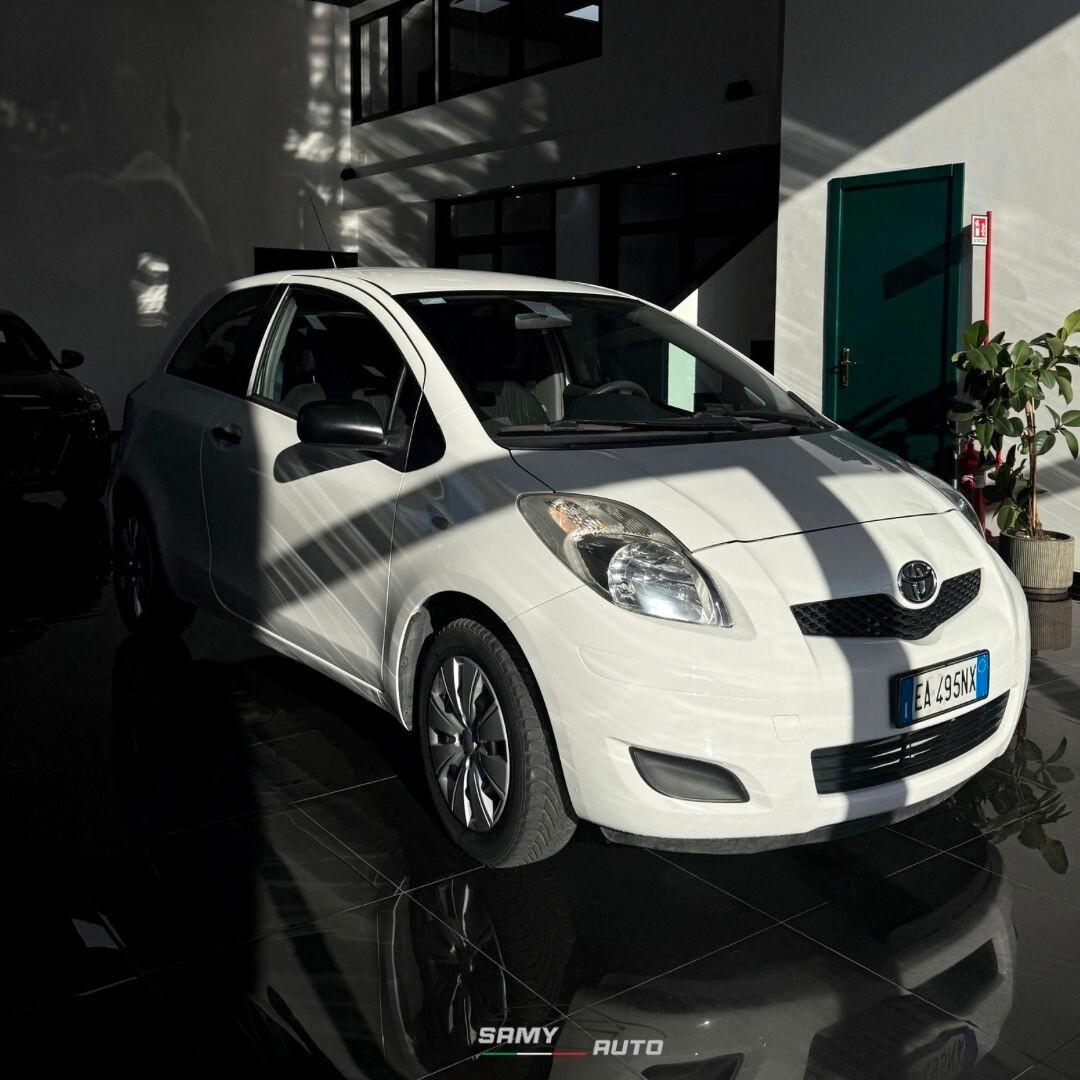 Toyota Yaris 1.0 3 porte