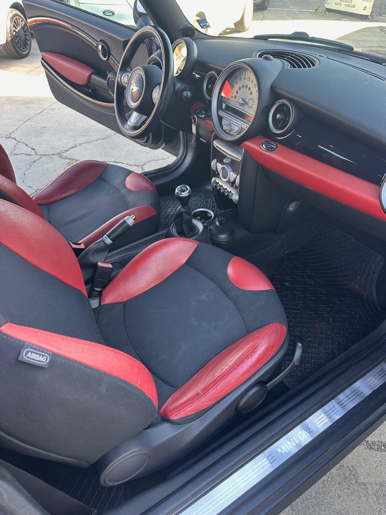 Mini 1.6 Tdi 109cv Cooper D Pepper NEOPATENTATI