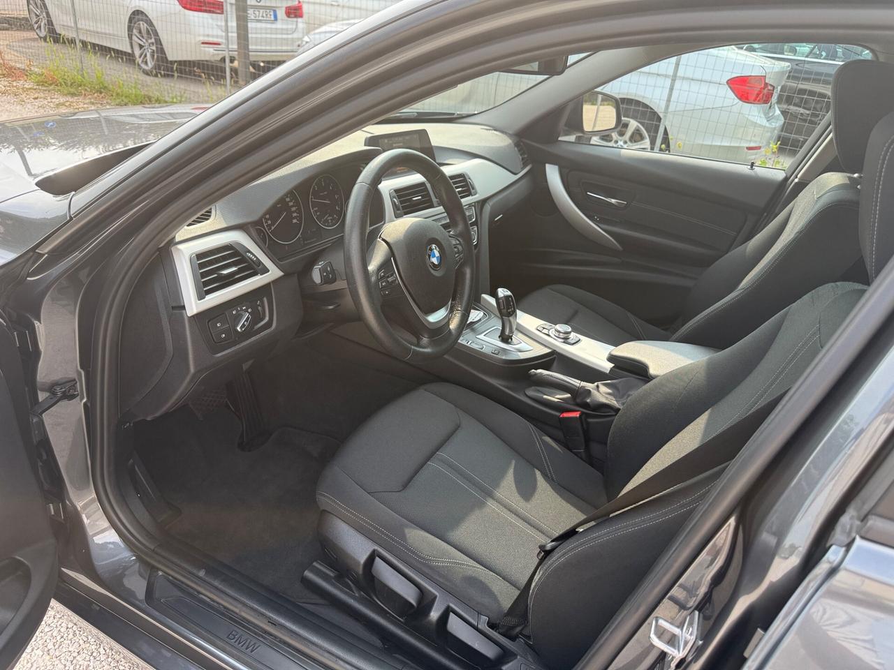 Bmw 320 320d xDrive Touring Sport navi Led Top Uniprop Euro6b