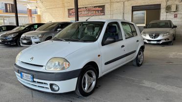 Renault Clio 1.2 cat 5 porte RT-1999