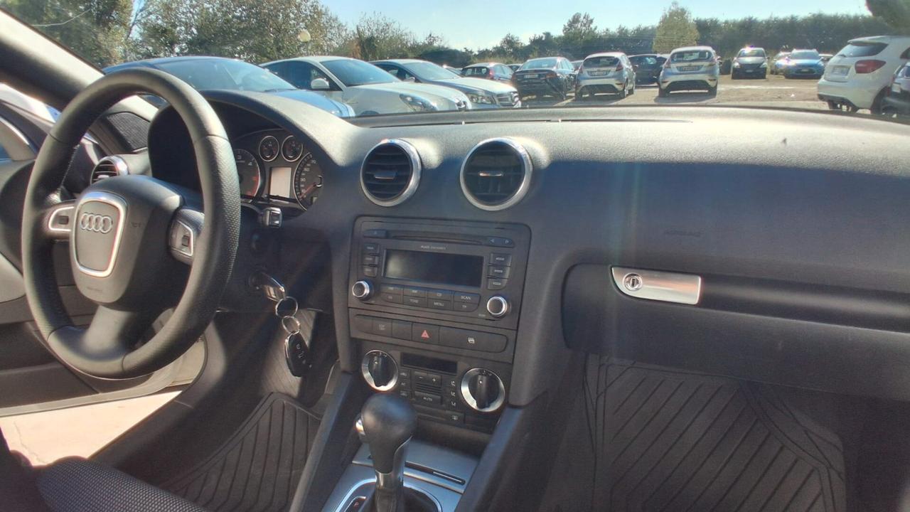 Audi A3 2.0 16V TDI Attraction.cabrio.automatica