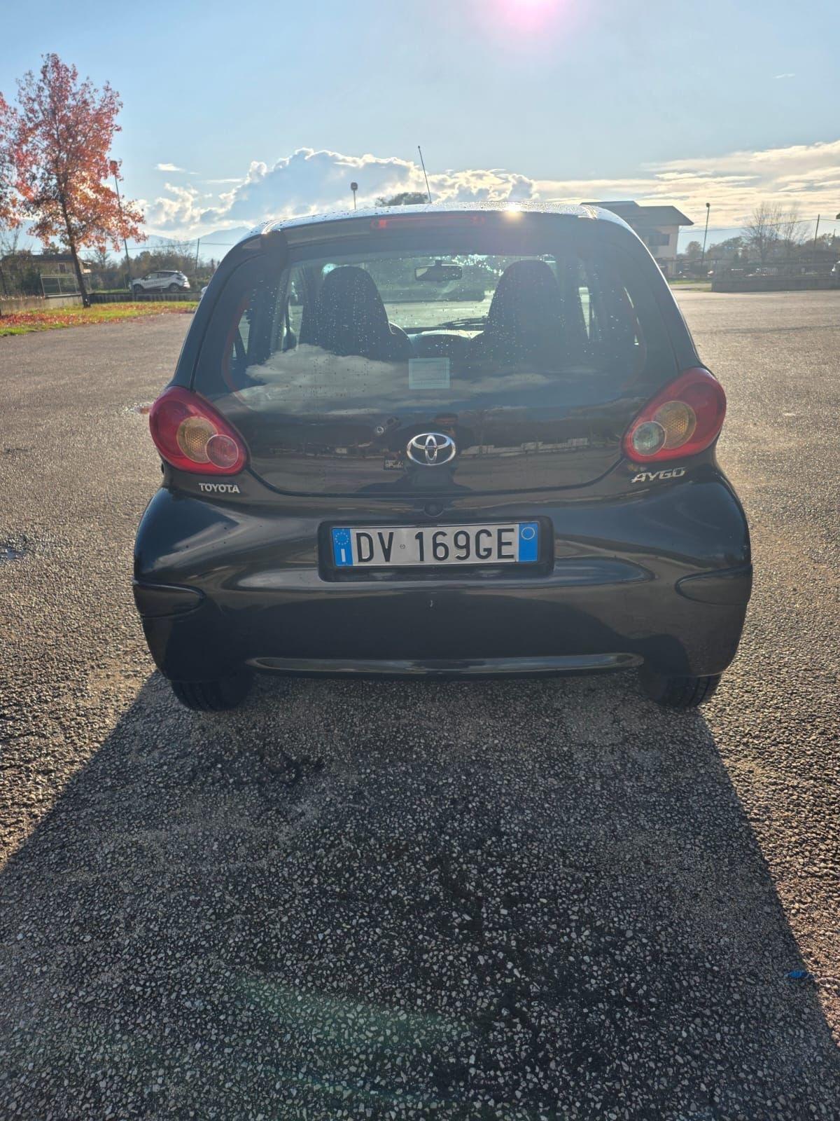 Toyota Aygo 1.0 12V VVT-i 5 porte Sound km 125 mila perfetta