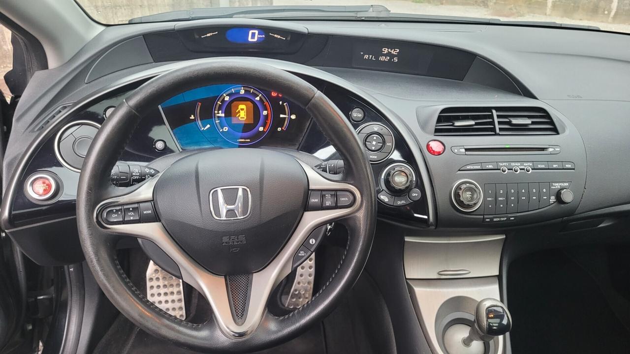 Honda Civic 2.2 i-CTDi 5p. Elegance LE