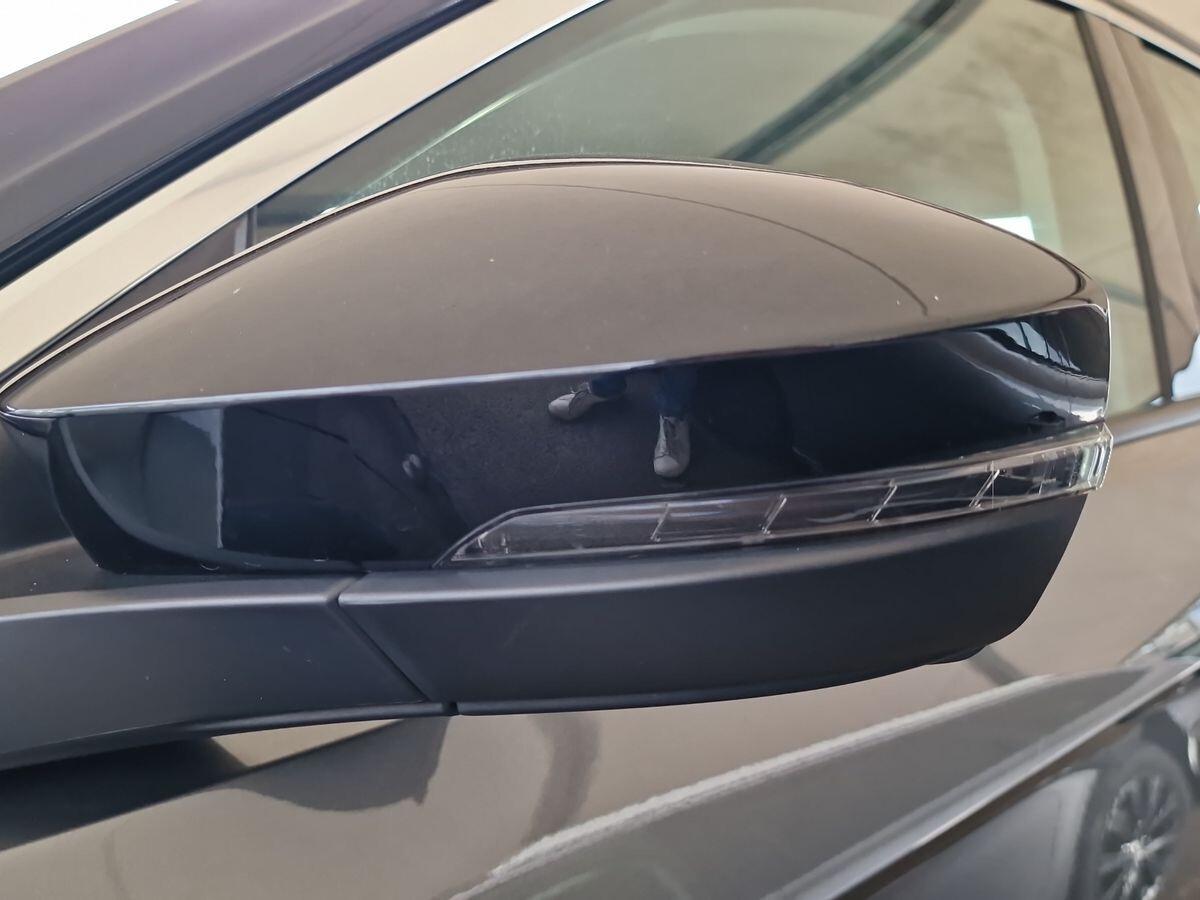 VOLKSWAGEN T - ROC 1.0 T STYLE