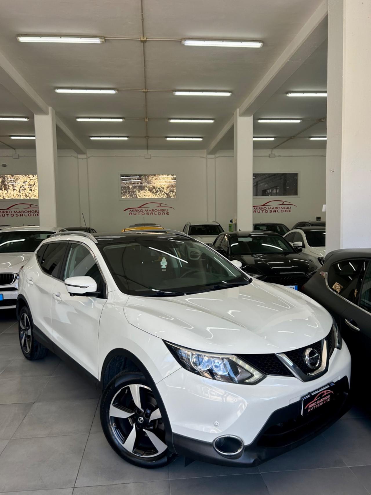 Nissan Qashqai 1.5 dCi Tekna TETTO finanziabile