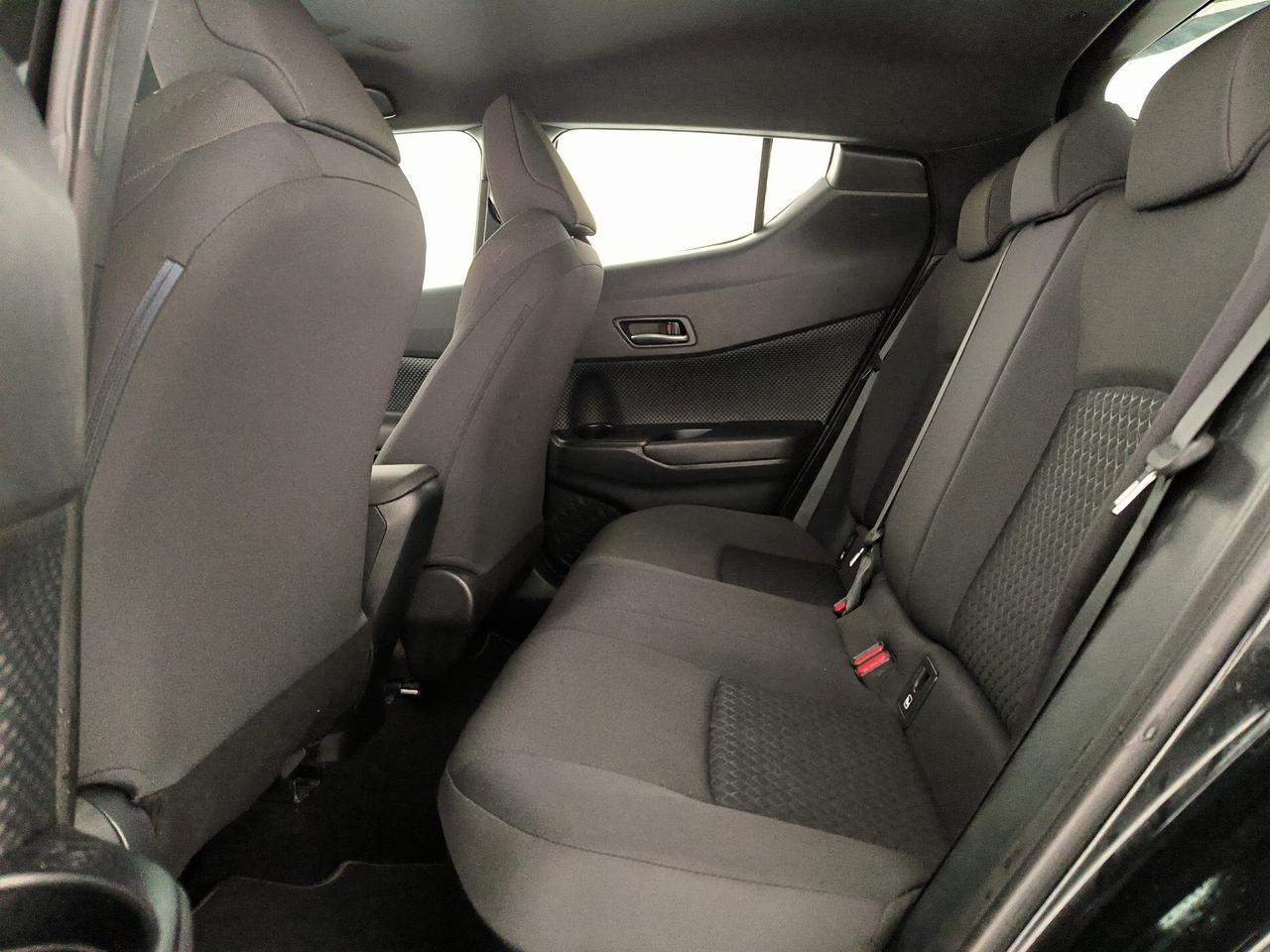 Toyota C-HR 1.8h active e-cvt