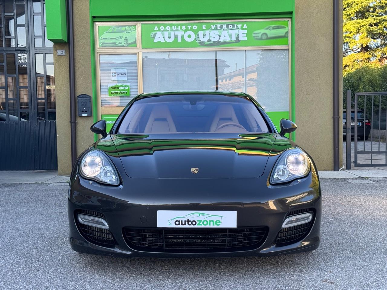 Porsche Panamera 4.8 Turbo – 2010 – 500 CV – Nero
