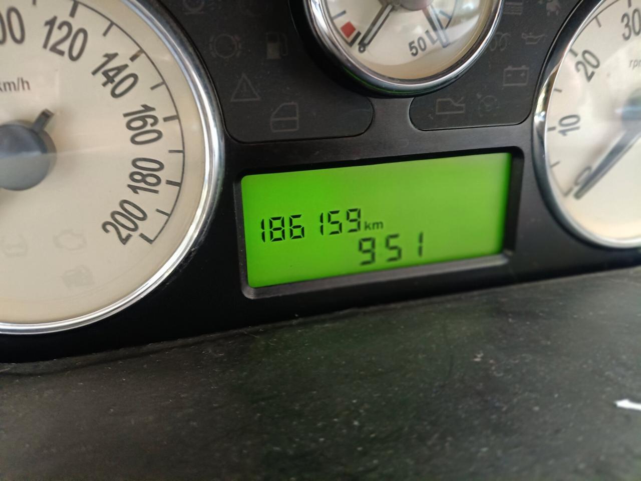 LANCIA YPSILON 1.2-VISTA E PIACIUTA-NEOPATENTATI-Euro1699