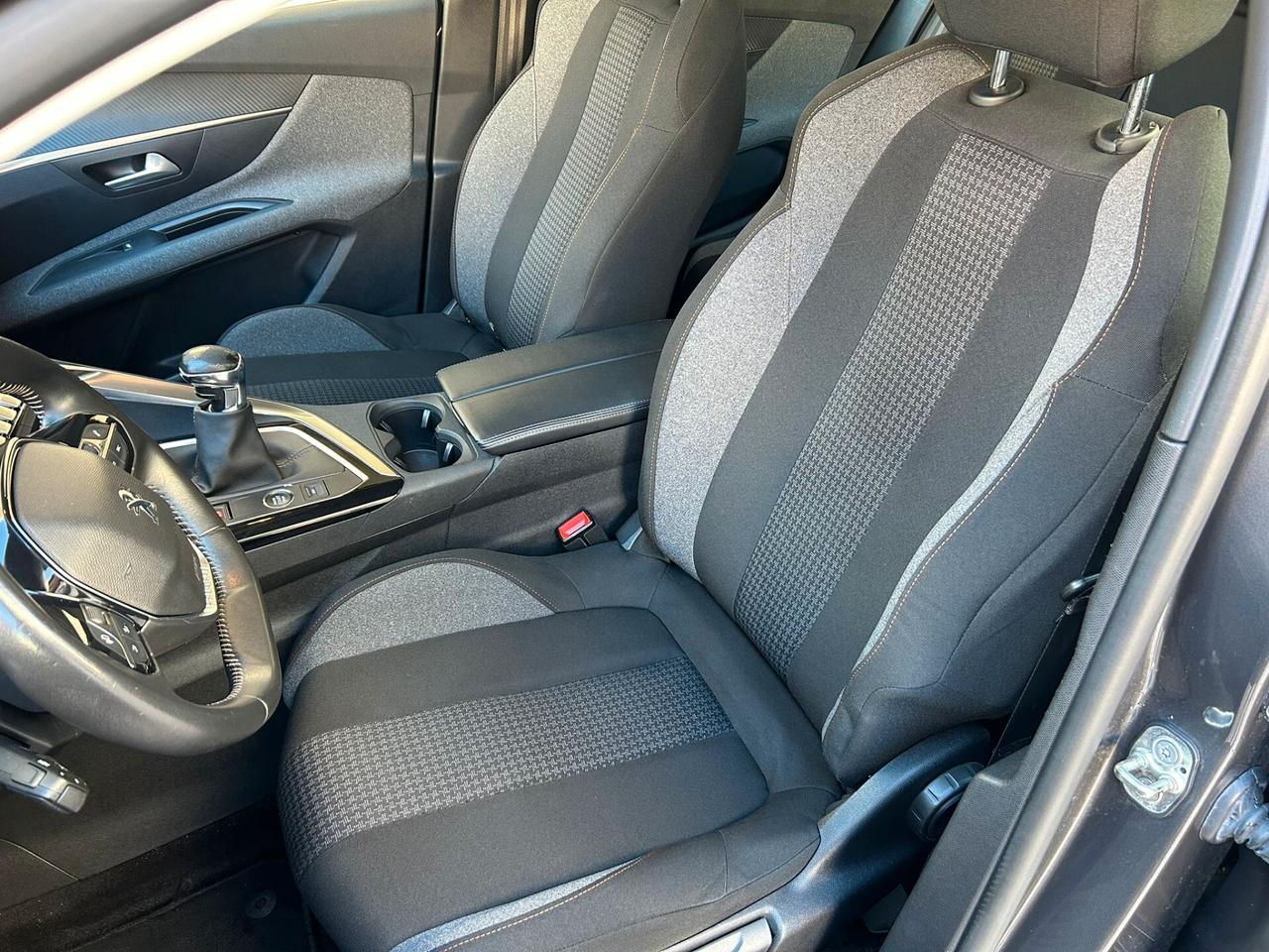 Peugeot 3008 1.5 BlueHDi Active Pack 2022