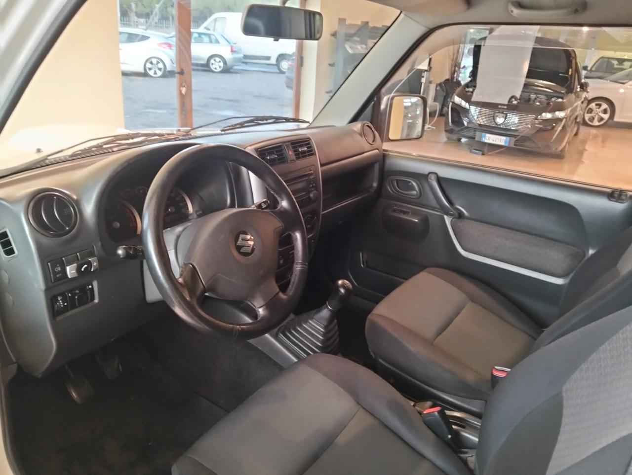 Suzuki Jimny 1.5 DDiS cat 4WD JLX