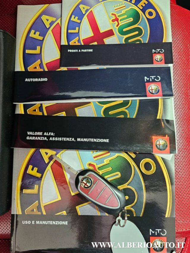 ALFA ROMEO MiTo 1.6 JTDm 16V Distinctive Premium Pack