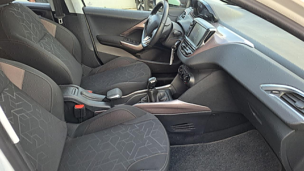 Peugeot 2008 1.2 Benzina PureTech 82 Active