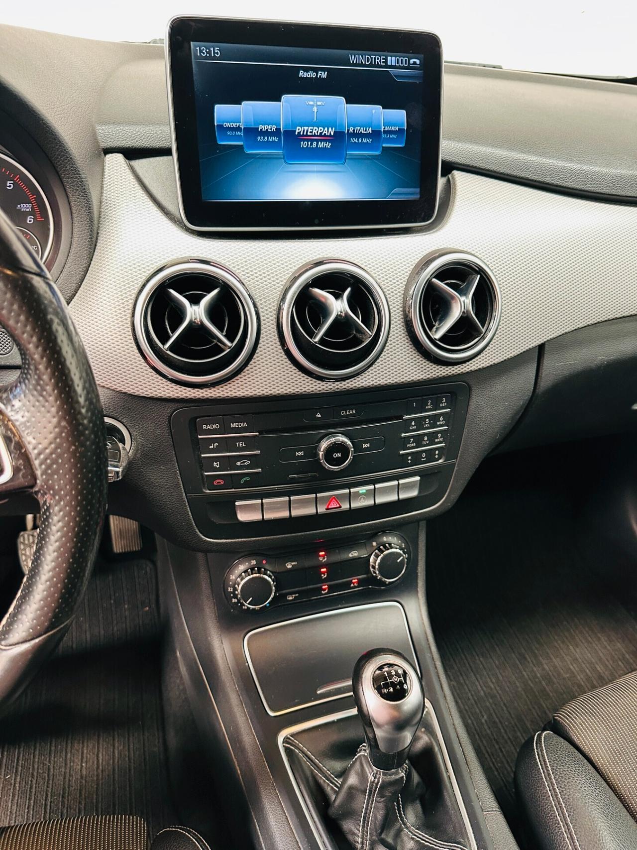 Mercedes-benz B 200d 136cv Night edition Sport F.L