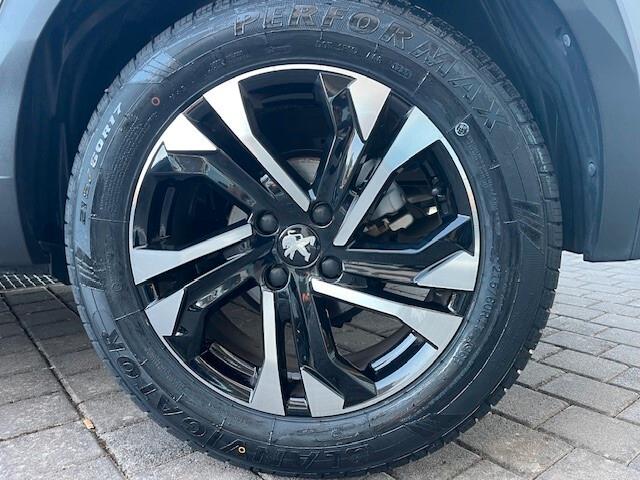 Peugeot 2008 PureTech 130 S&S GT