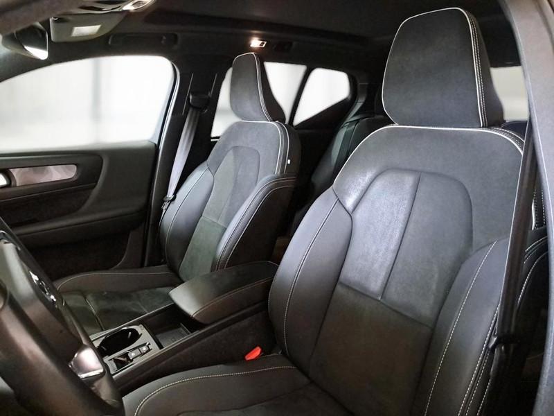 VOLVO XC40 T4 Recharge Plug-in auto Ultimate Bright