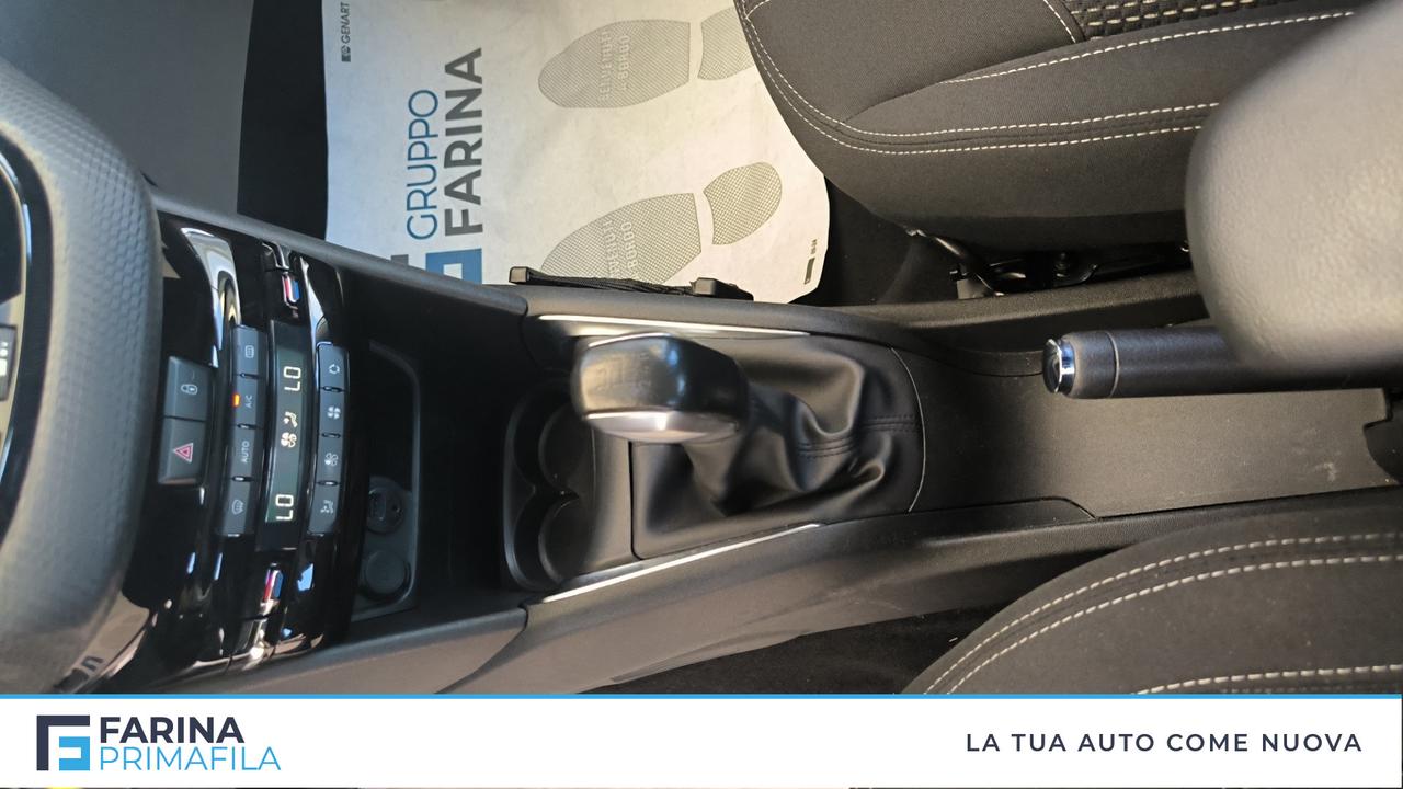 PEUGEOT 208 I 2015 - 208 5p 1.2 puretech Active s&s 82cv neopatentati