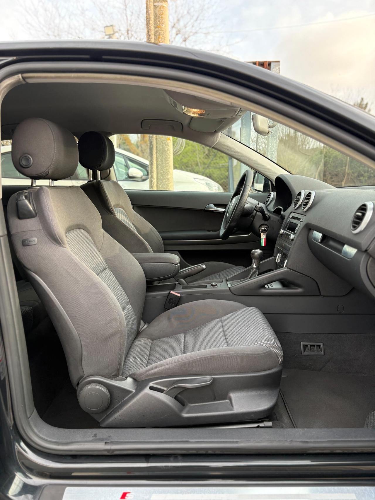 Audi A3 Sline 1.6 TDI 105 CV