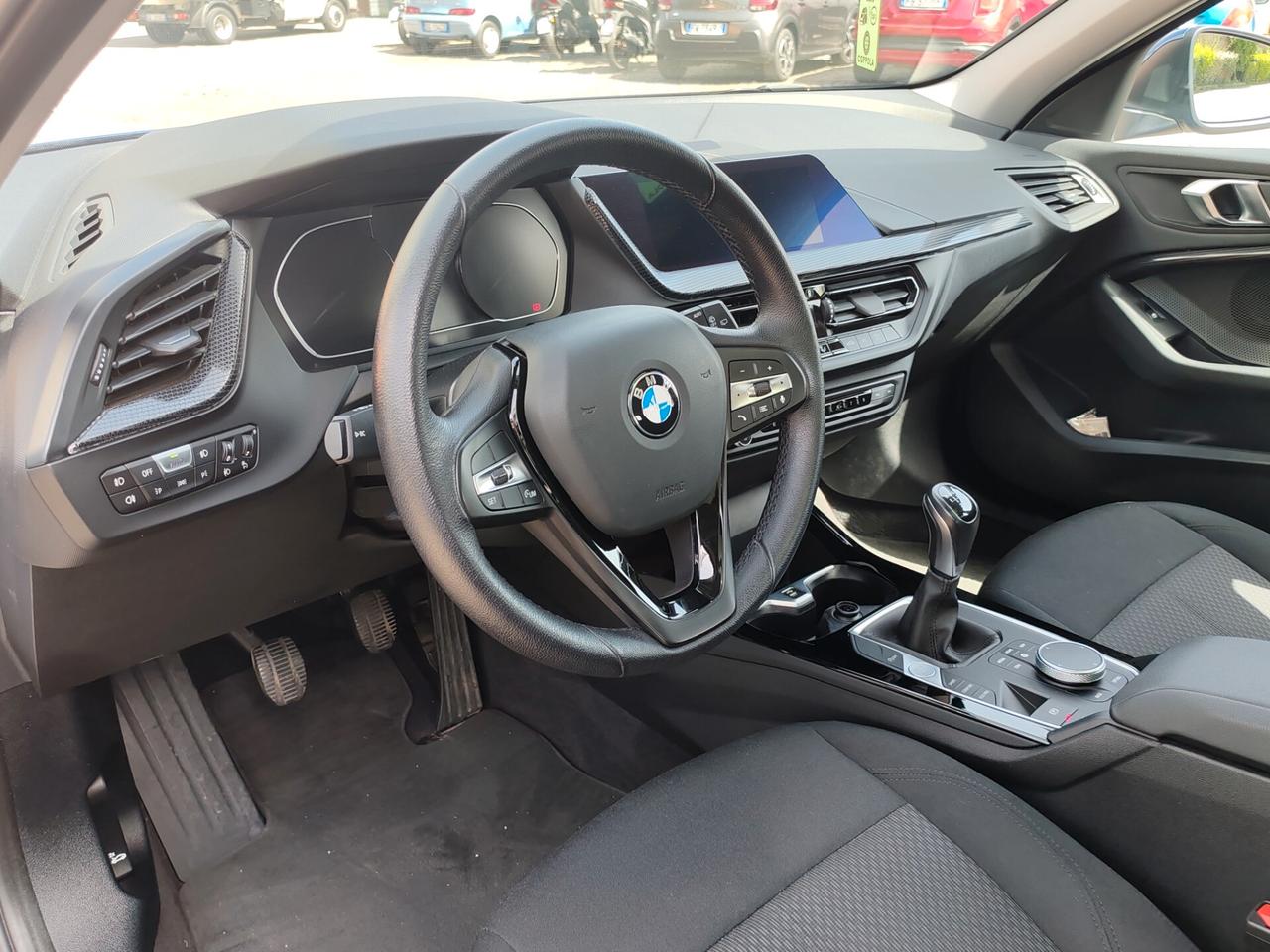 Bmw 116 116d 5p. Advantage