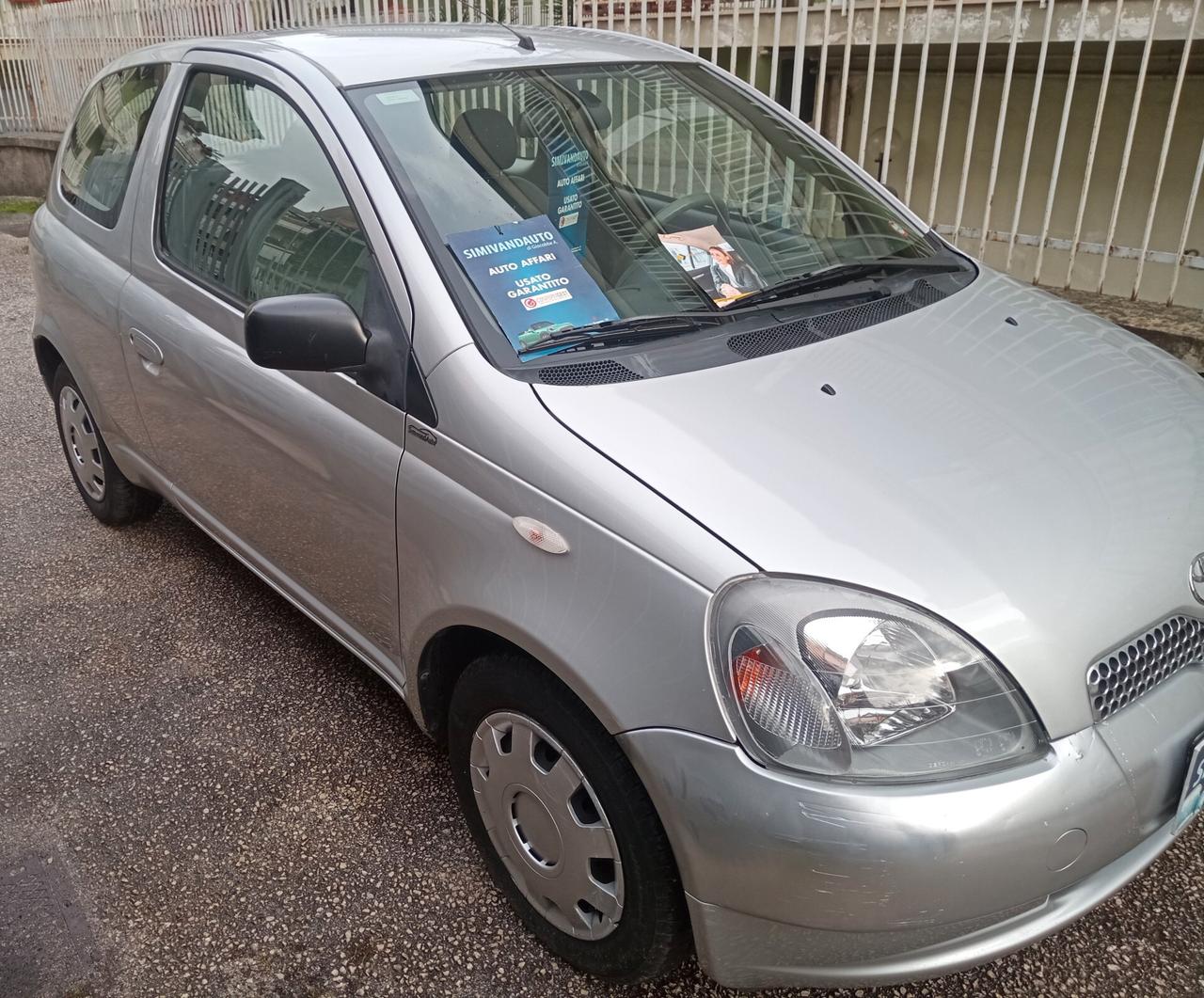Toyota Yaris 1.0i 16V cat 3 porte Sol prov nord