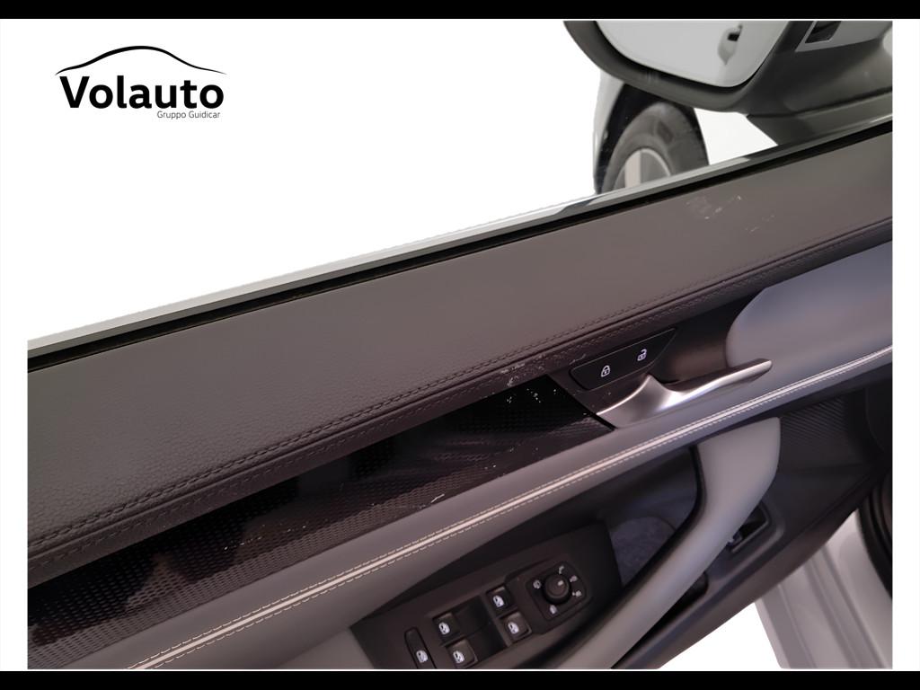 VOLKSWAGEN Passat IX 2024 - Passat 2.0 tdi scr Business 150cv dsg