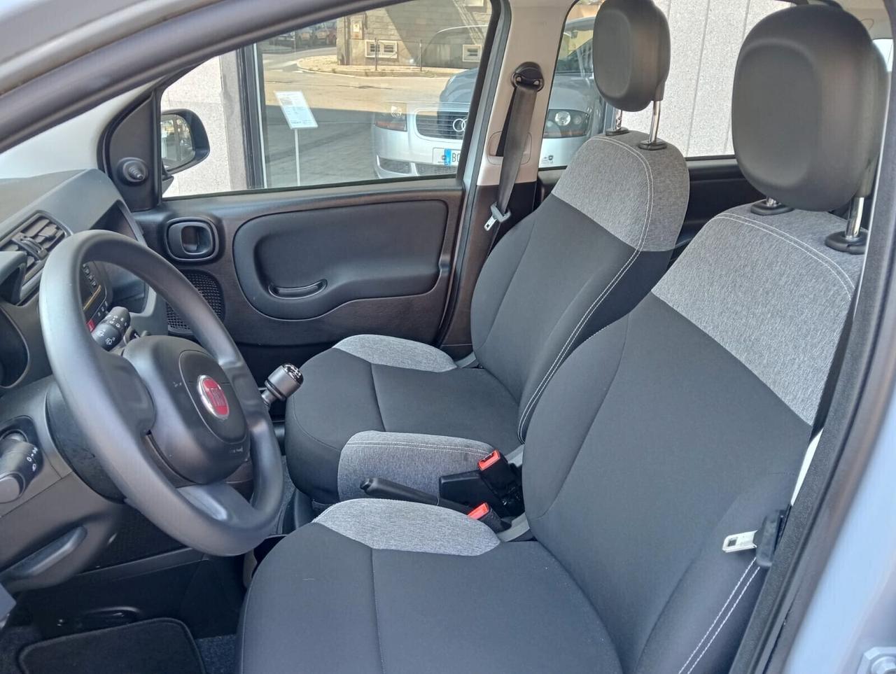 Fiat Panda 1.0 Hybrid EASY 70 CV