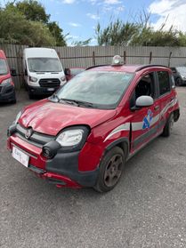 Fiat Panda Cross 1.0 Hybrid SINISTRATA